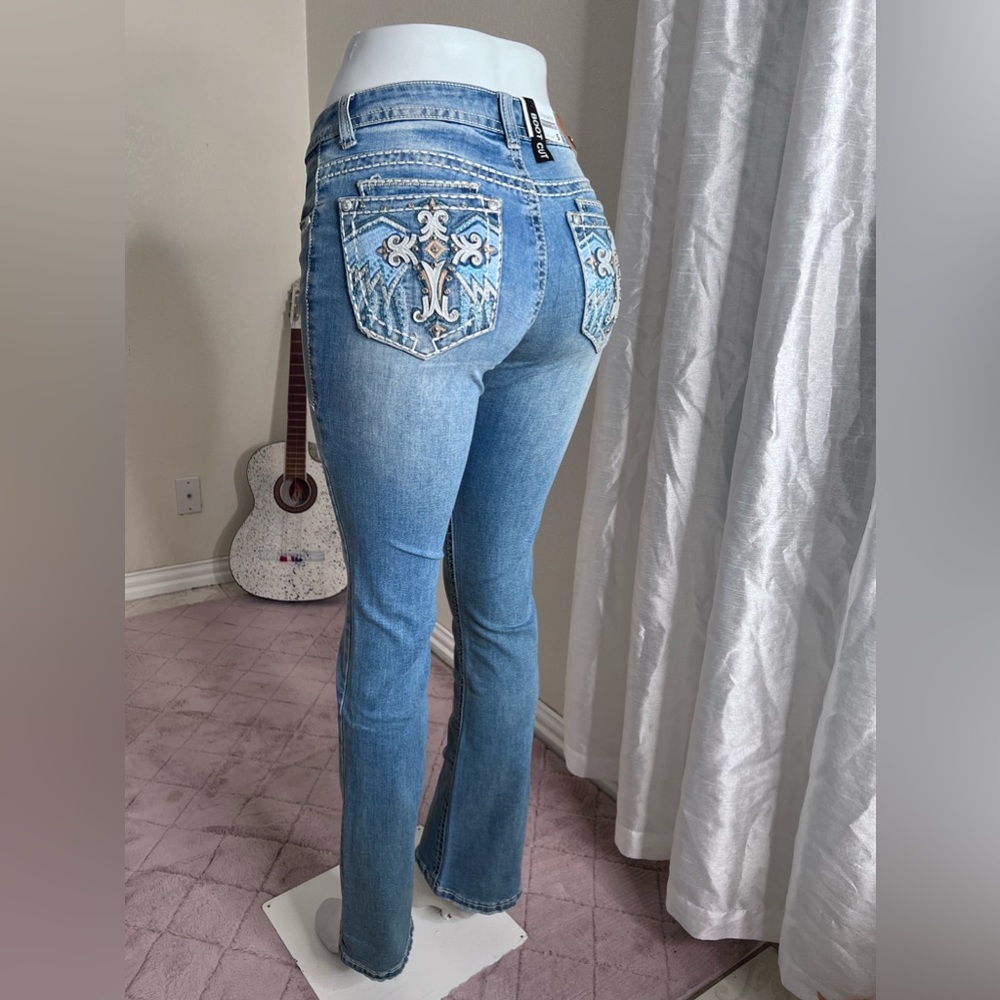 Women’s bootcut jeans